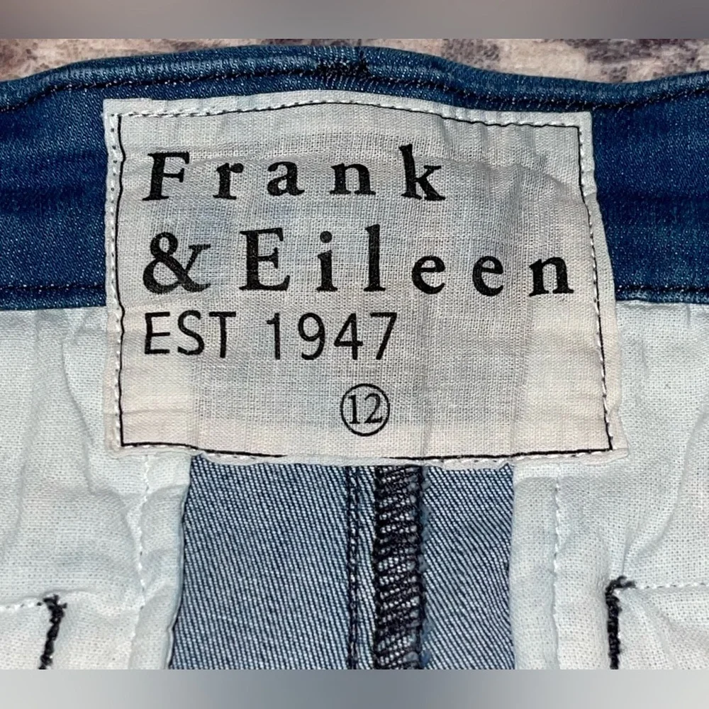 Frank & Eileen Cropped Ankle Jeans in Blue Denim - Picture 9 of 11